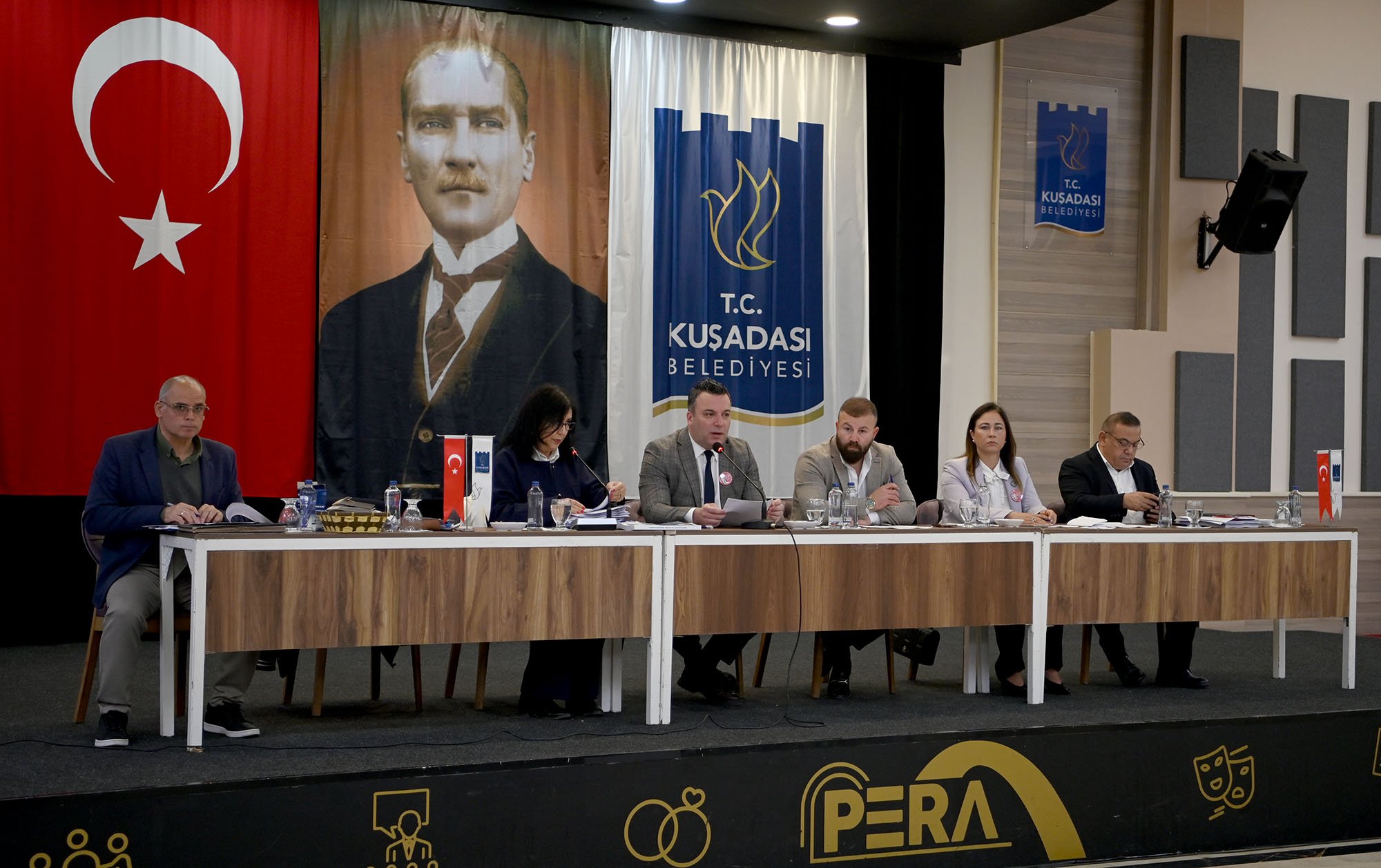 Kuşadası Belediye Meclis’i’nde kesintisiz hizmet vurgusu