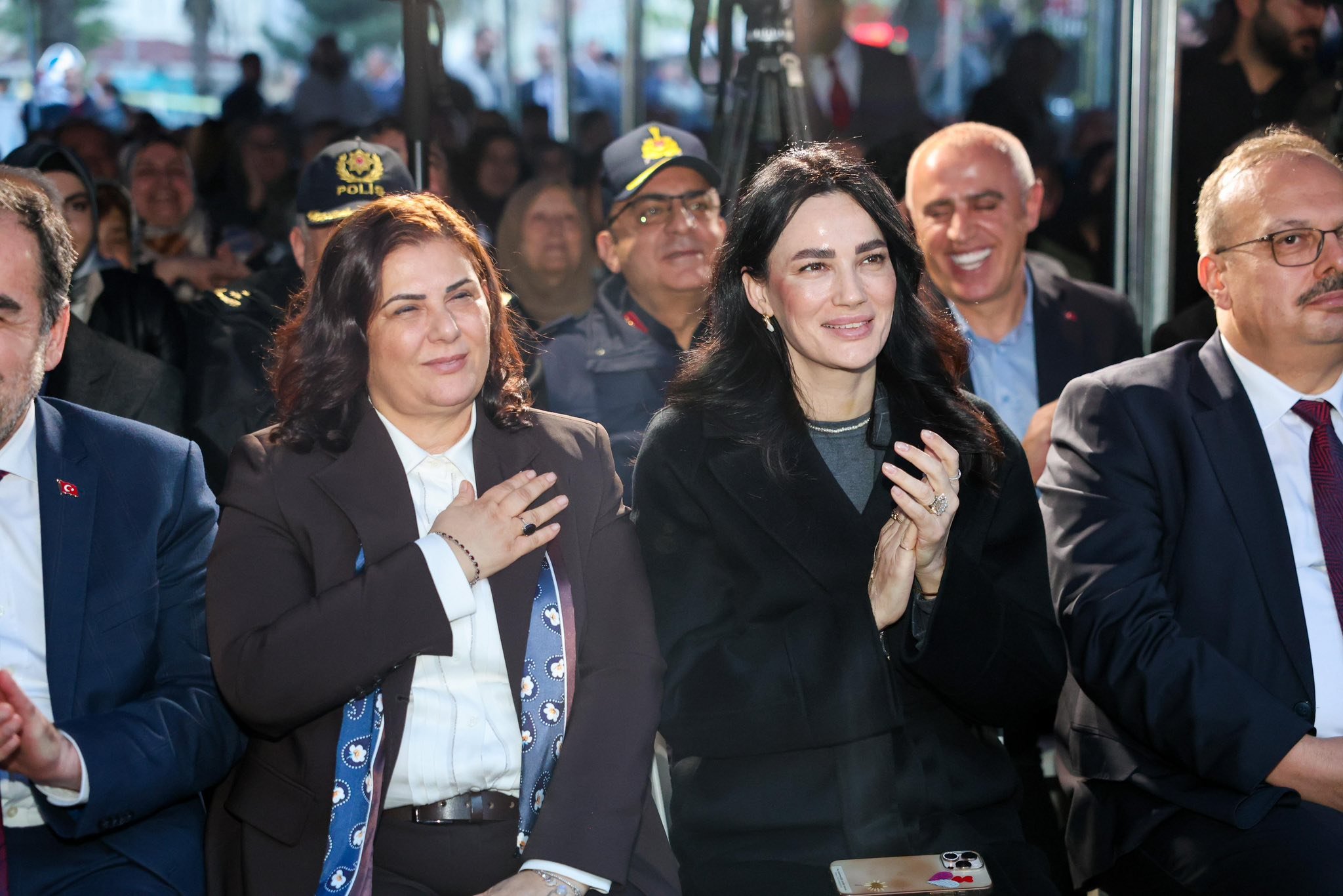 Sarıbaş’tan Özgür Özel’e sert çıkış: “Başkanımızın topuk sesleri sizleri ürkütmüş”