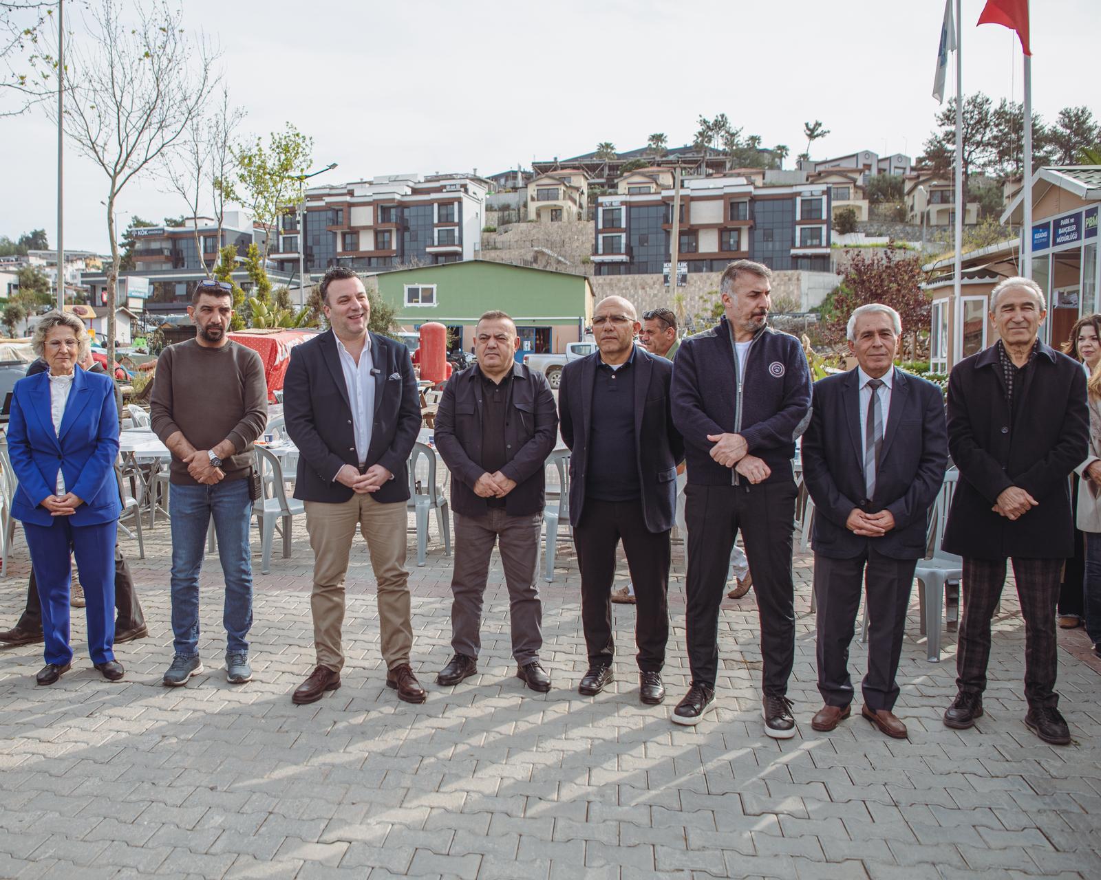 Başkan Vekili Demirtaş’tan park ve bahçeler personeline sabah ziyareti