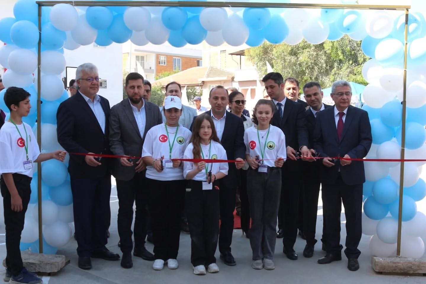 Çine’de, TÜBİTAK 4006-A Bilim Fuarı sergisi açıldı