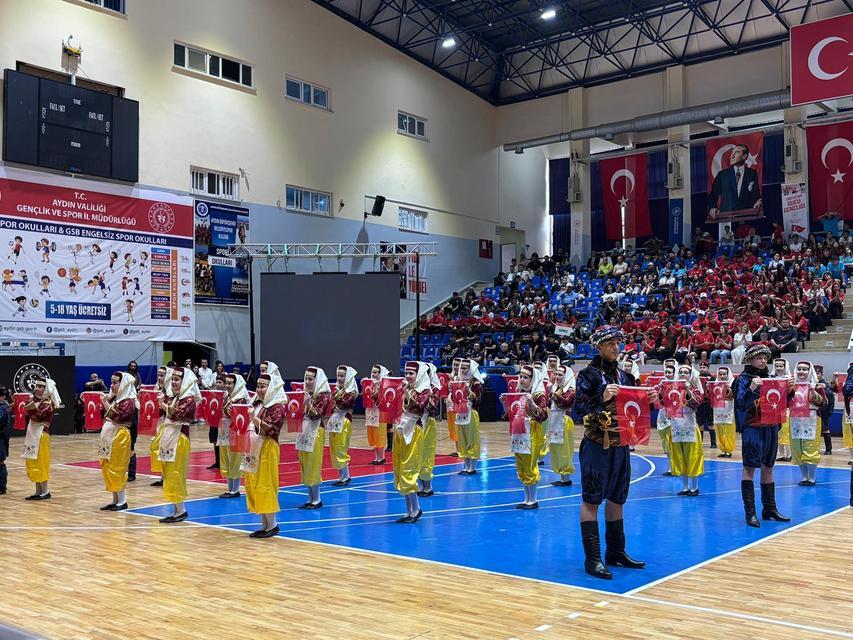 Aydın’da 19 Mayıs kutlamaları büyük beğeni topladı