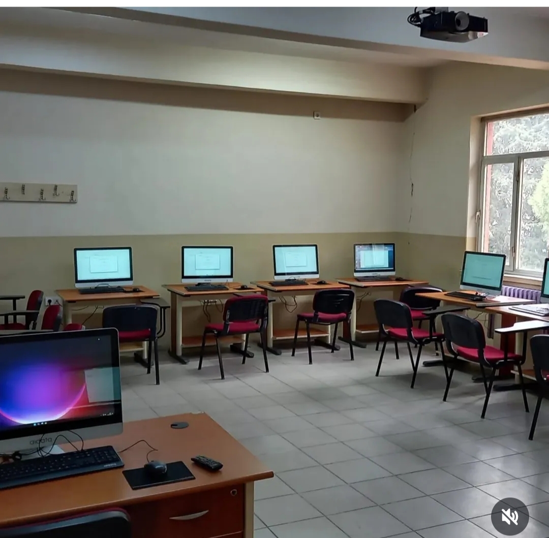 Çine’de teknoloji hamlesi: Halk Eğitimi Merkezi yeni bilgisayarlarıyla kursiyerlerini bekliyor!