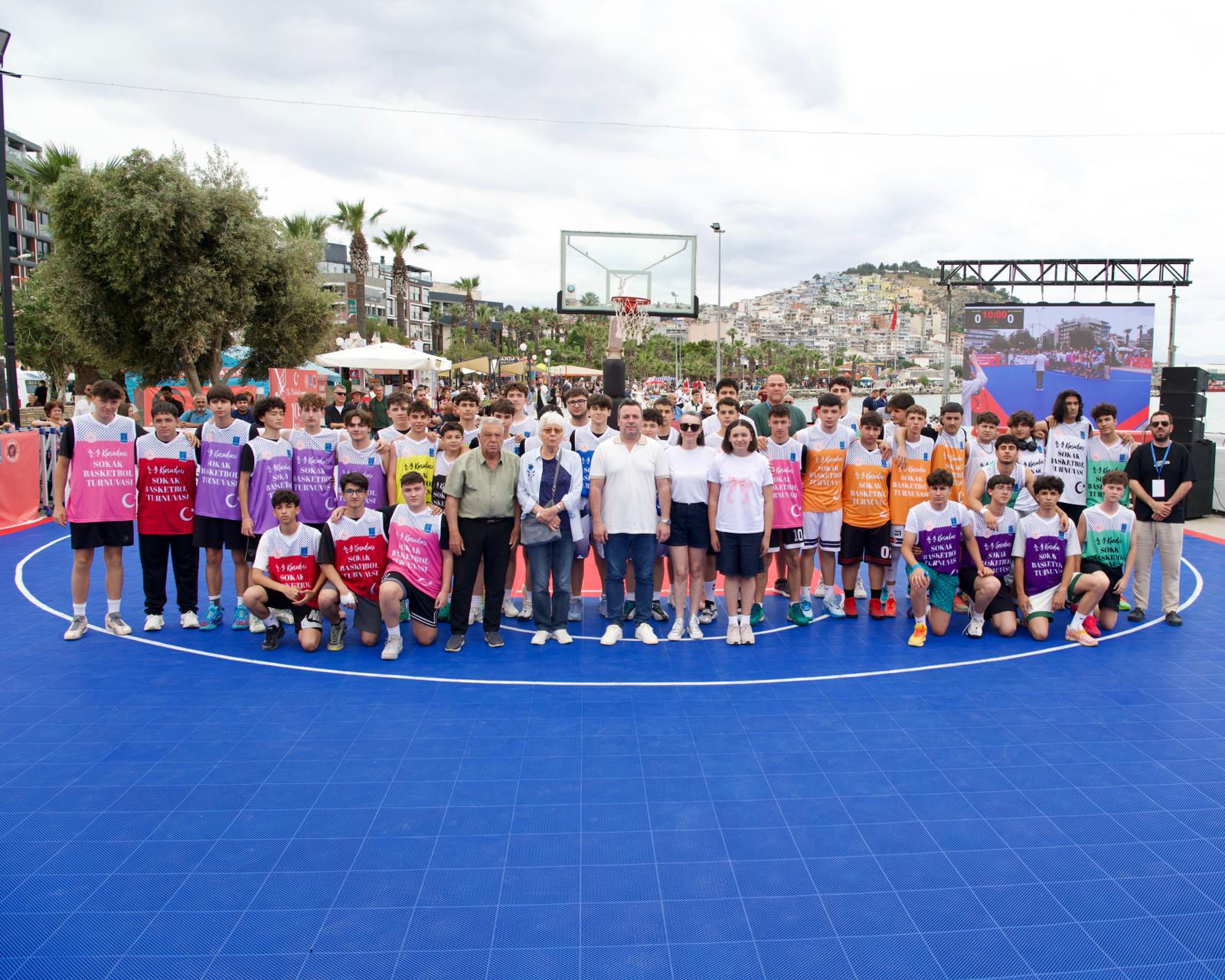Kuşadası’nda 19 Mayıs coşkusu 3×3 basketbol turnuvası ile başladı