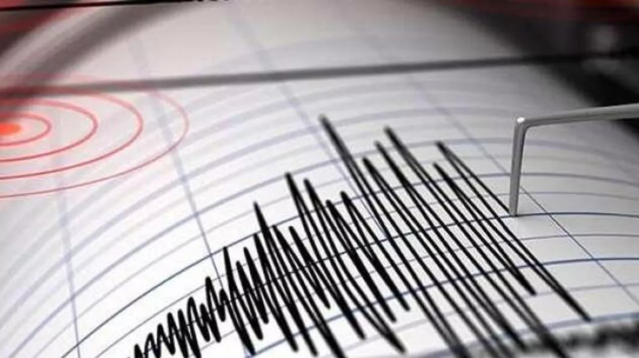 Kuşadası Körfezinde art arda deprem meydana geldi