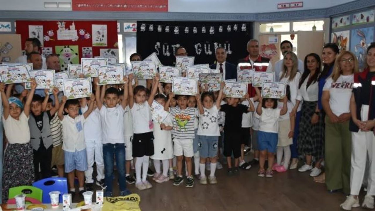Aydınlı öğrencilere süt bayramı