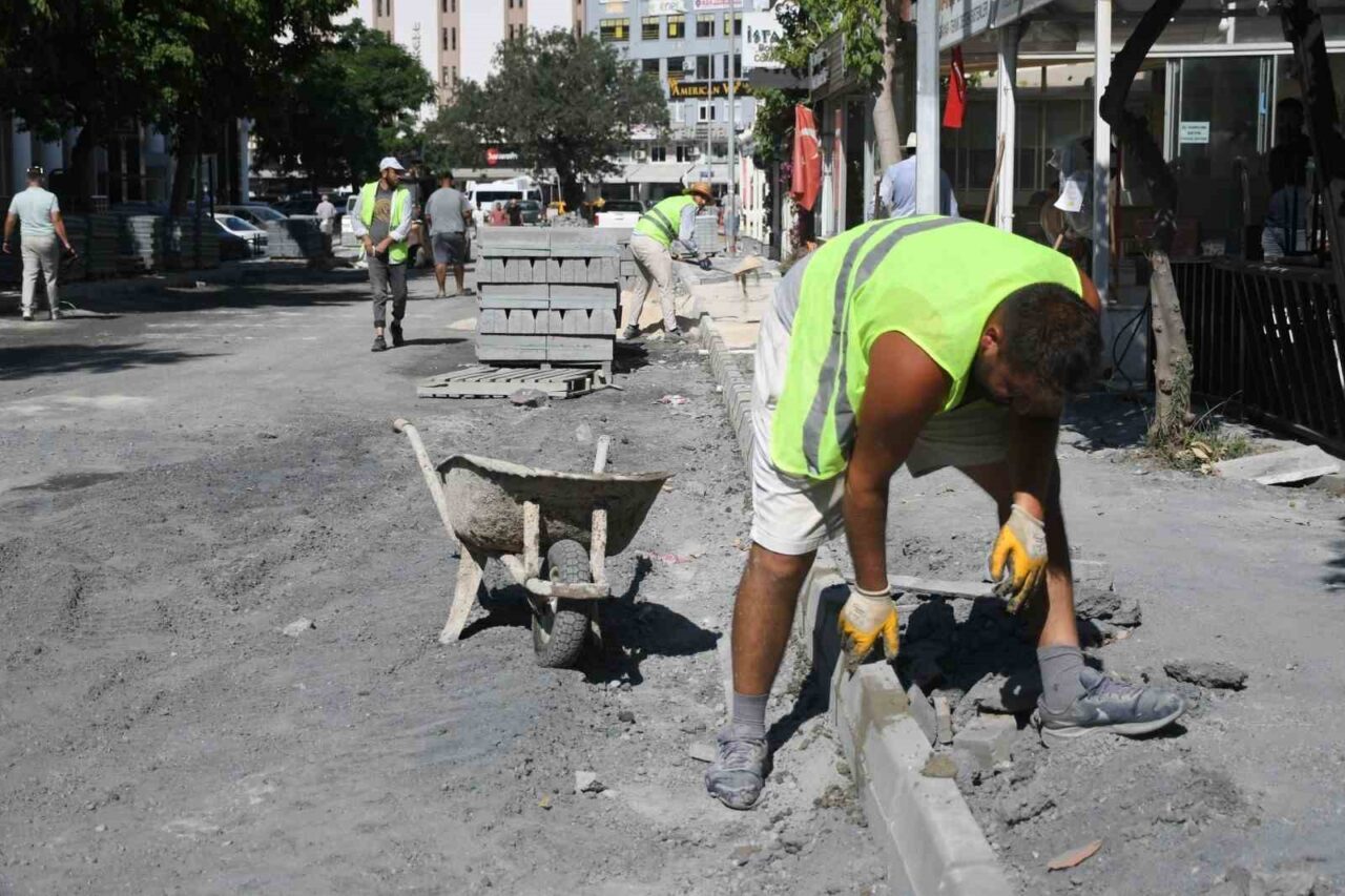 Cumhuriyet Mahallesi 5 bin metrekare daha yeni yola kavuşacak