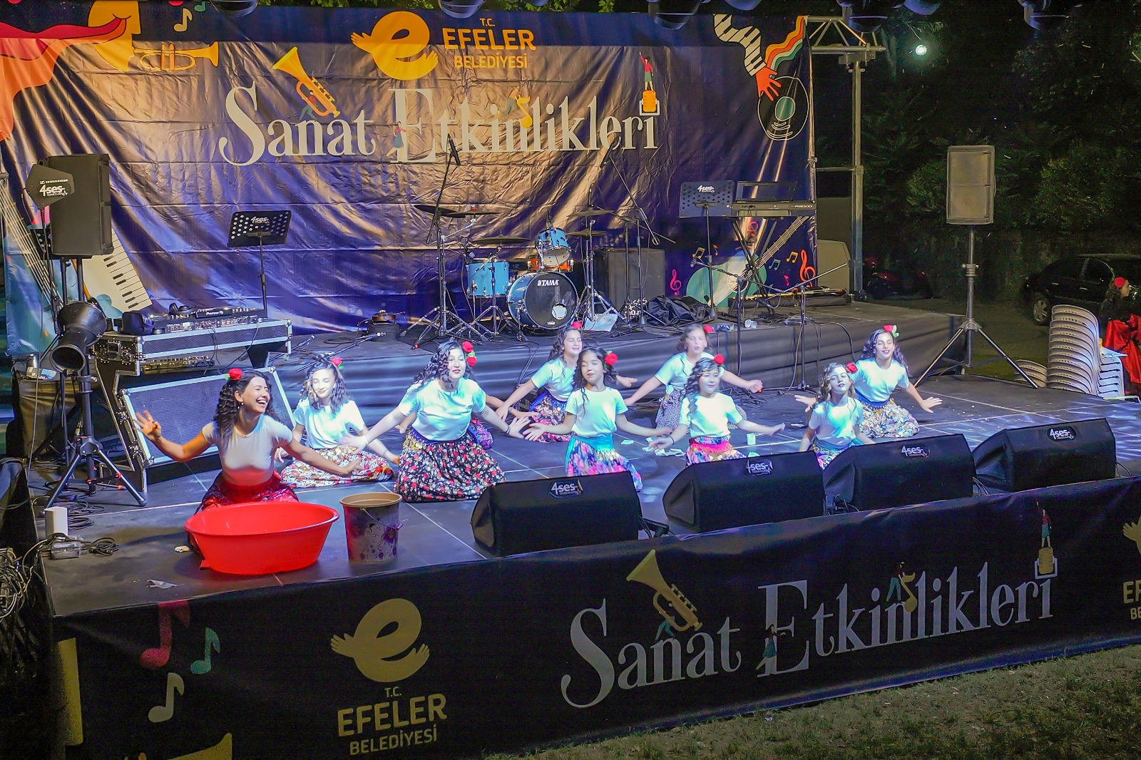 Başkan Yetişkin’le vatandaşlar sanata doydu