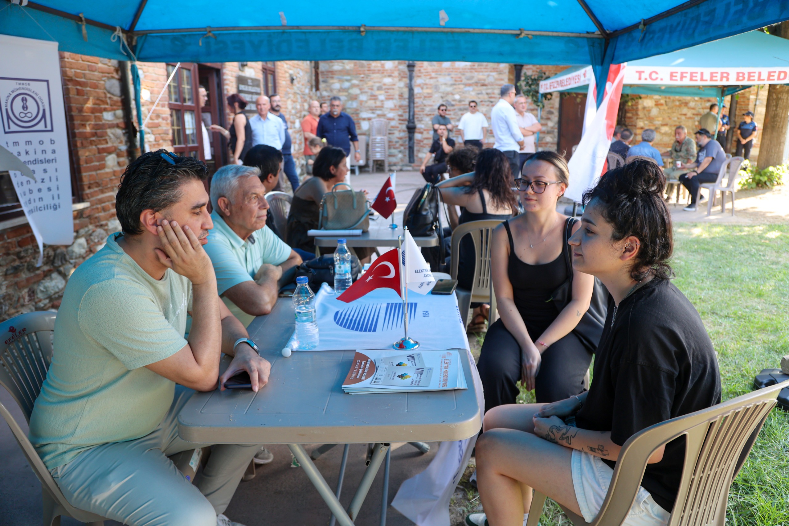 Efeler’de meslek tanıtım günleri kapılarını açtı
