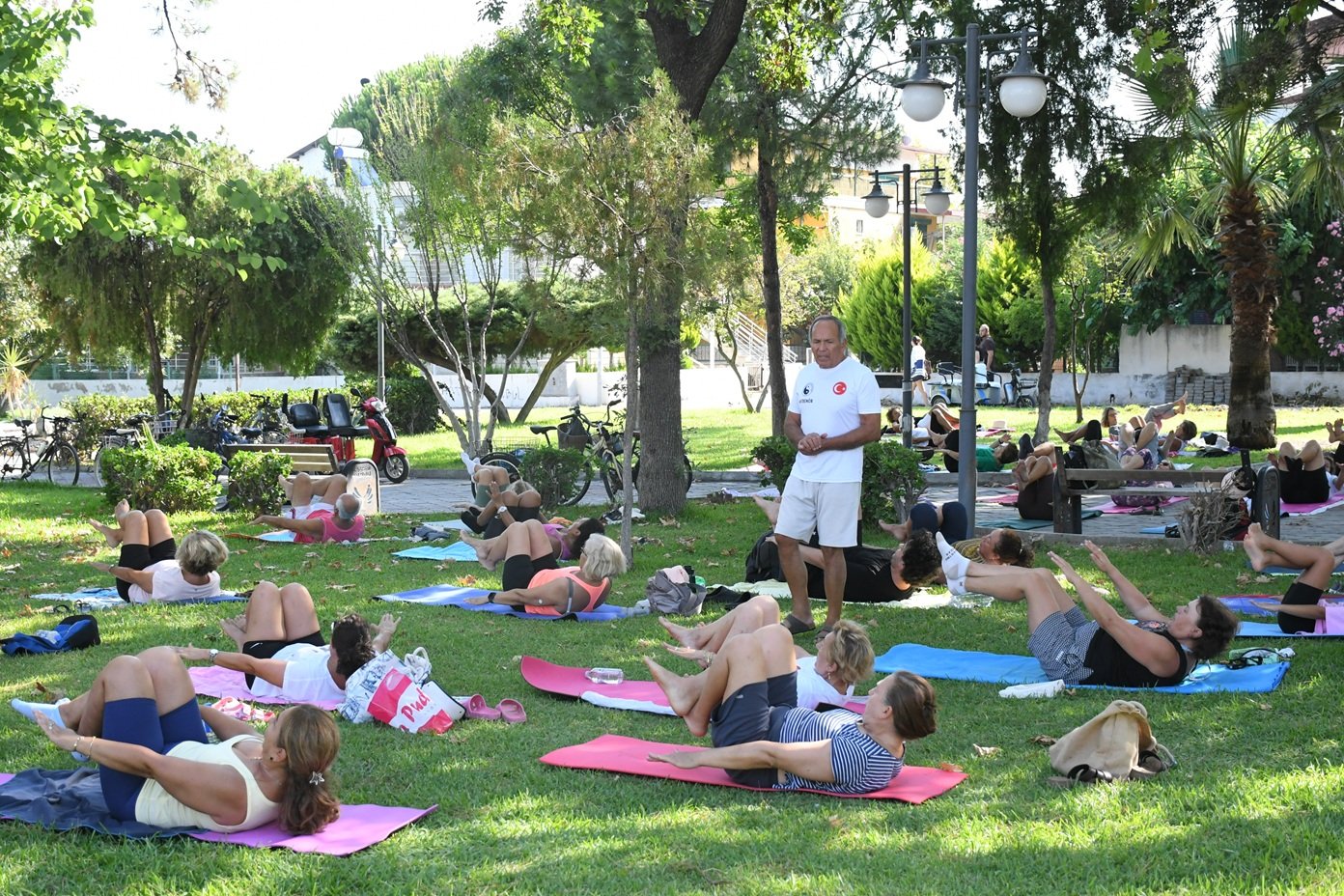 Davutlar ve Güzelçamlı’da her sabah spor coşkusu yaşanıyor