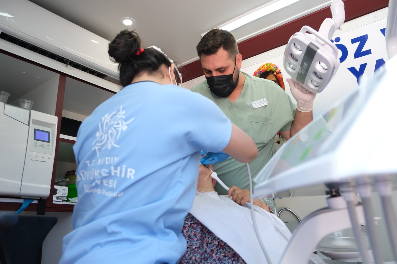 Başkanerçioğlu ağız ve diş sağlığı hizmetlerini Efeler, Didim ve İncirliova’da vatandaşlarla buluşturdu