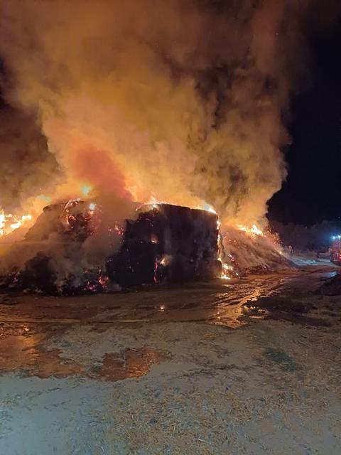 Çine’de 150 ton saman yandı