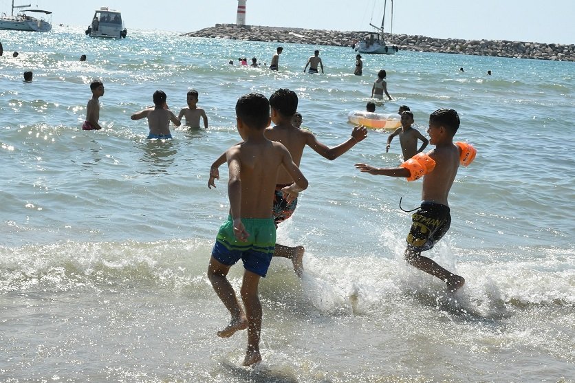 Kuşadası Belediyesi Nusaybinli çocukları denizle buluşturdu