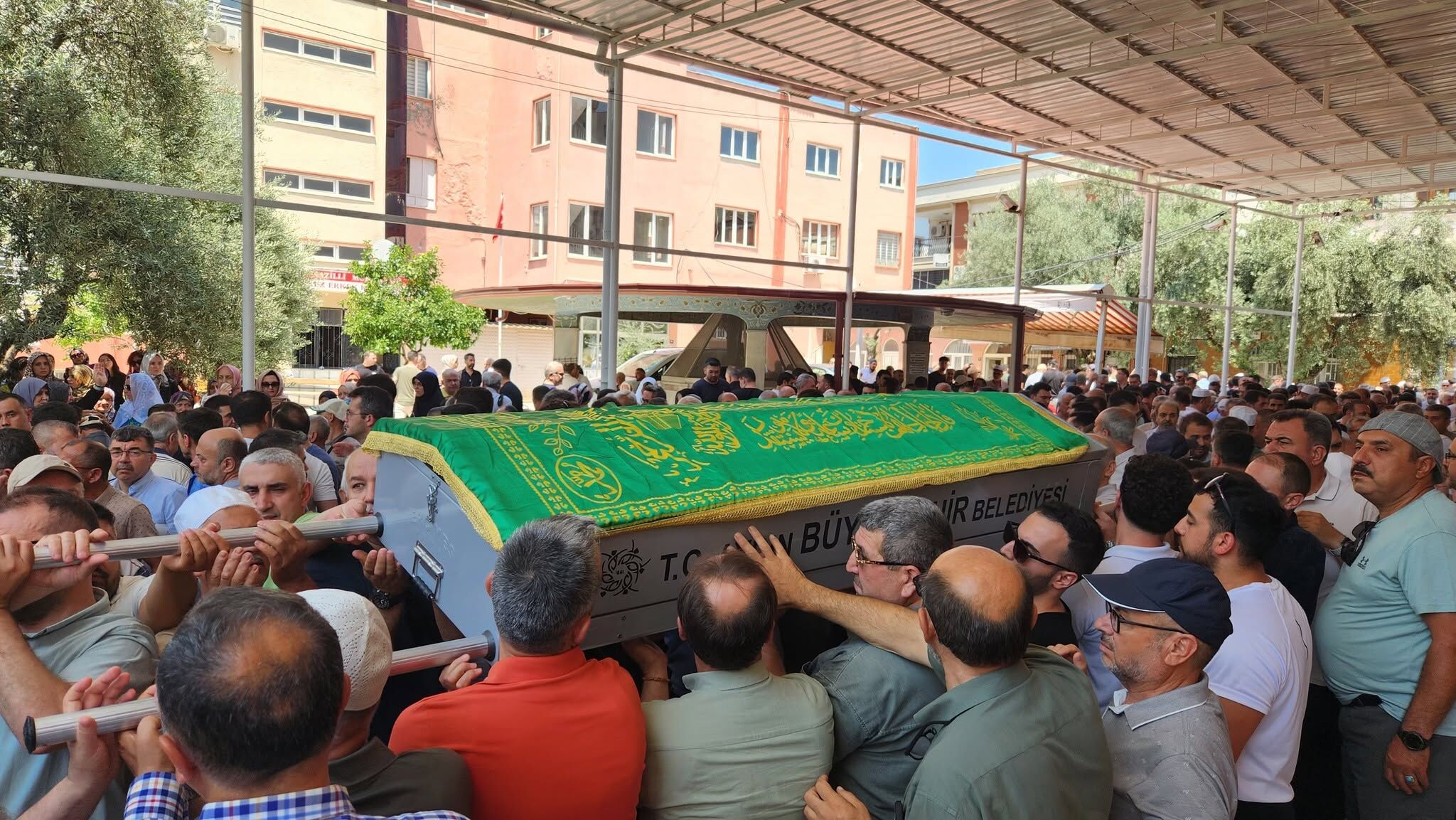 Aydın İl Müftülüğü personeli Acar, son yolculuğuna uğurlandı