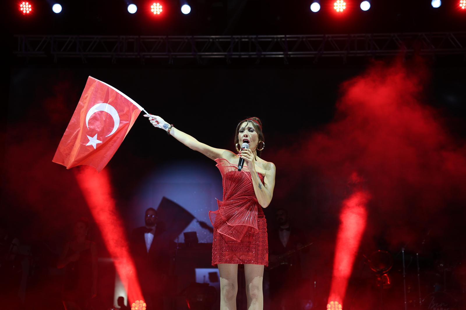 Didim Belediyesi’nden Zafer’e yakışan gece
