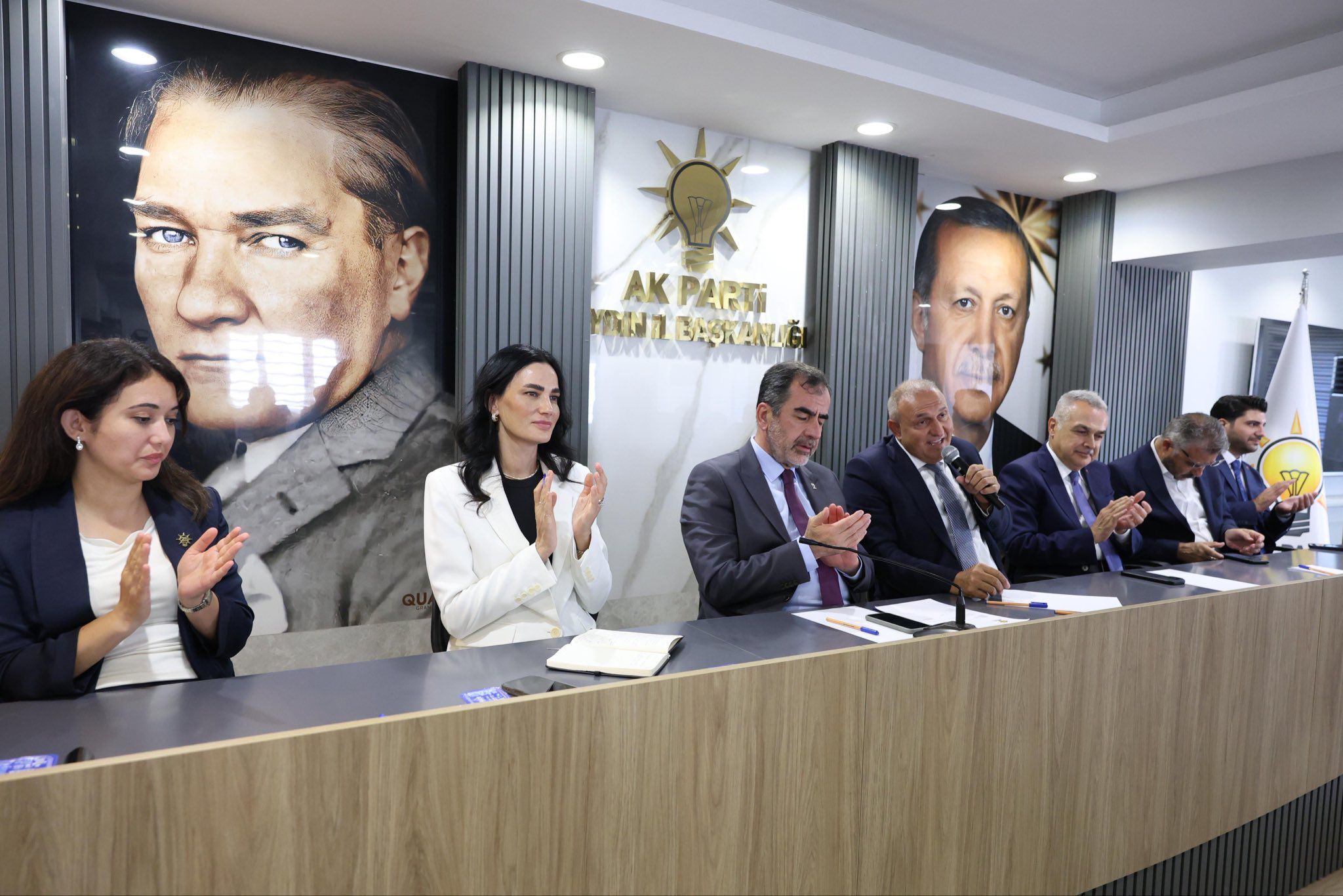 AK Parti Aydın teşkilatında istişare toplantısı