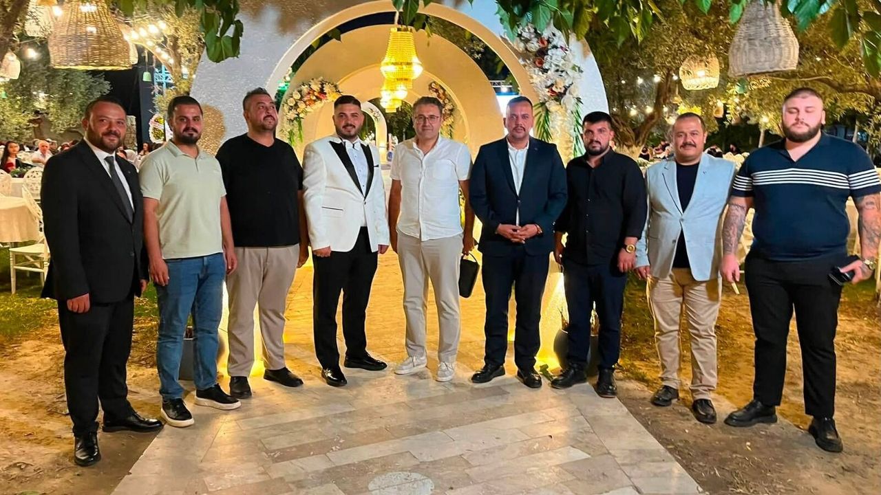 MHP Efeler’in yeni yönetimi genç çifti yalnız bırakmadı