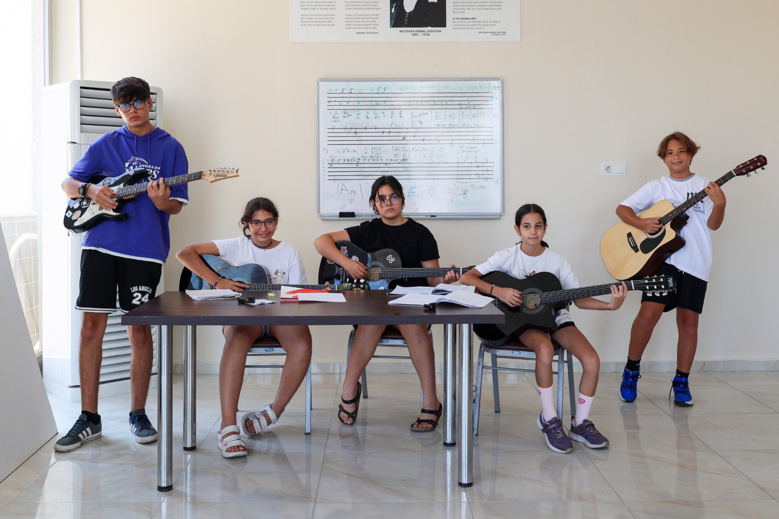 Efeler’de sanat zamanı: Müzik akademisi kursları başlıyor