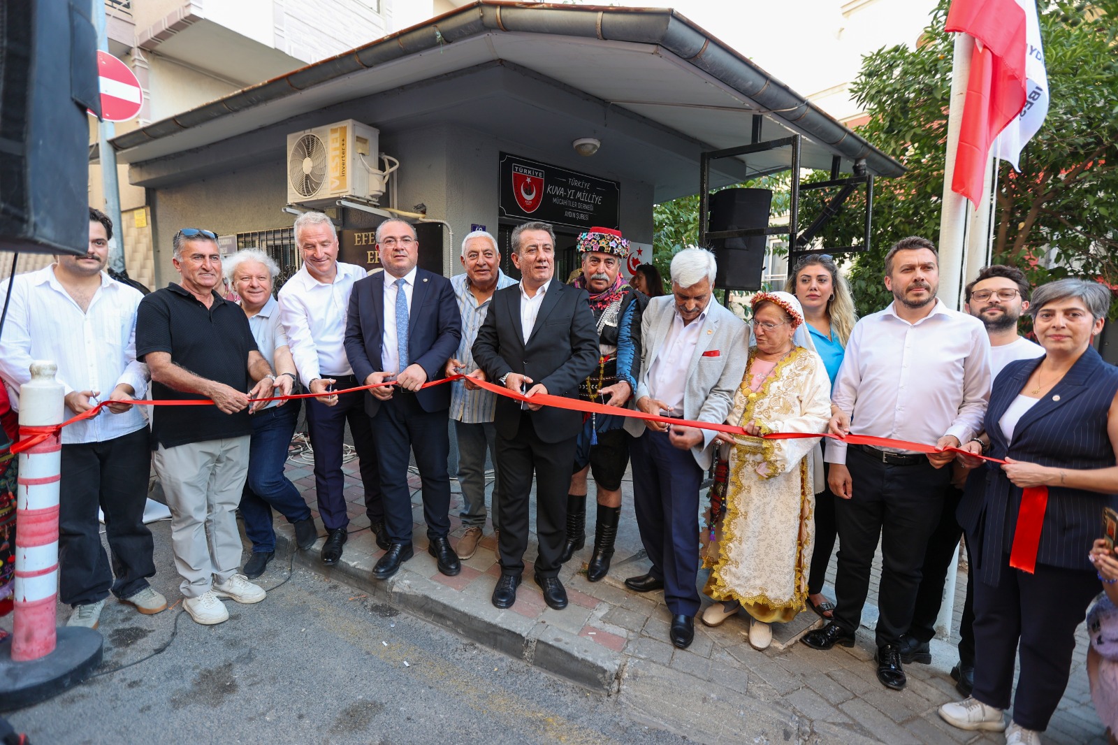 Başkan Yetişkin’den Efeler’de tarihi açılış