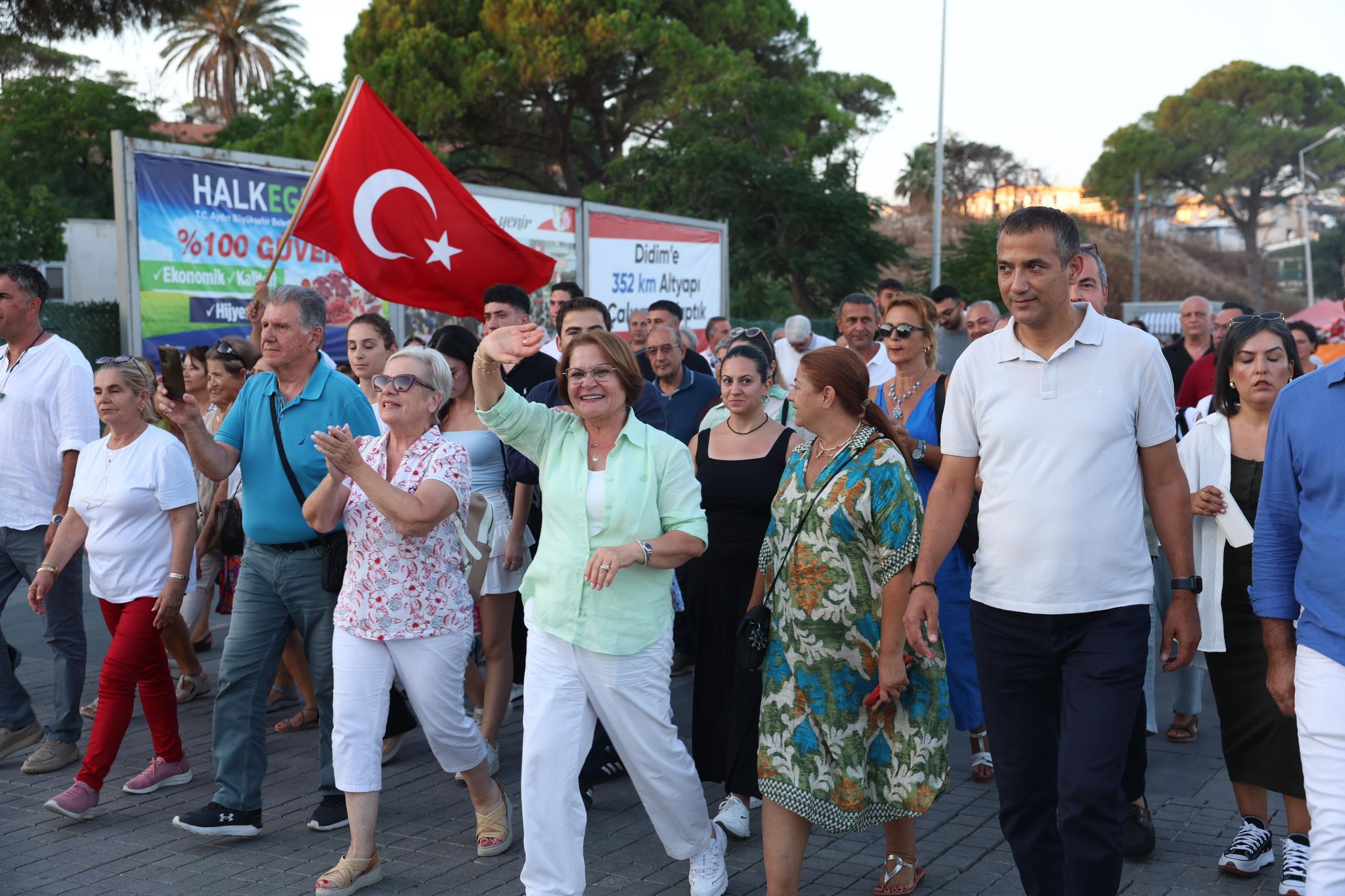 Başkan Gençay: “Barış Şenliklerimizi bir uygarlık mirası olarak görüyoruz”