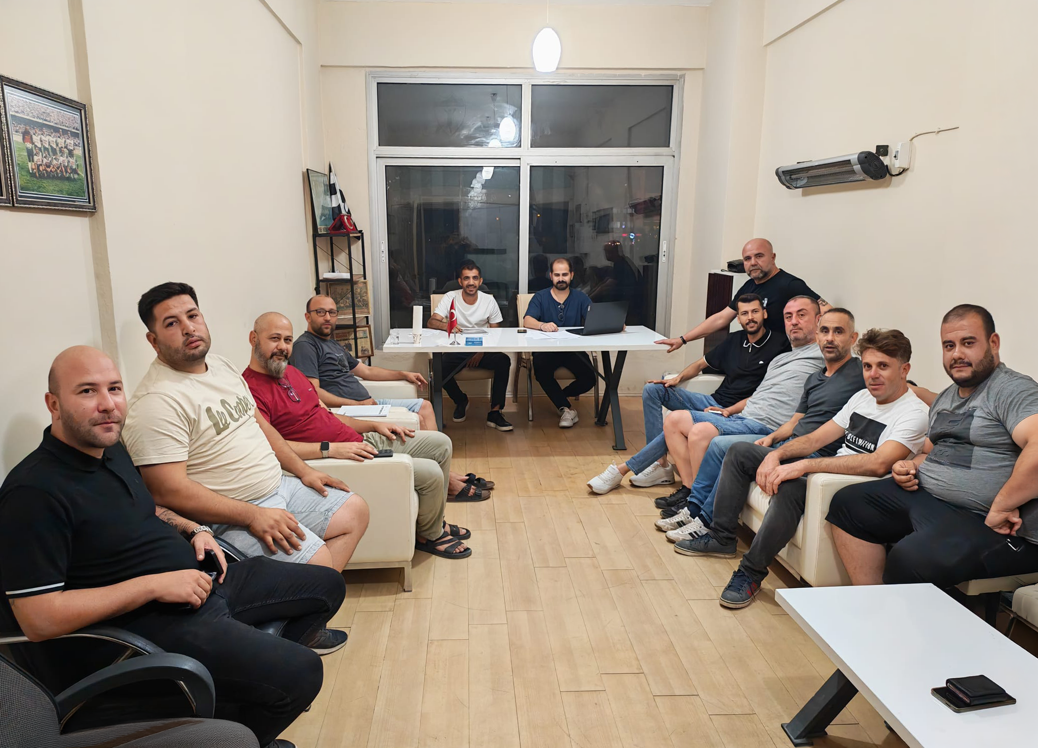 Aydınspor’da yeni dönem hazırlığı: Başkanlık başvuruları değerlendirildi