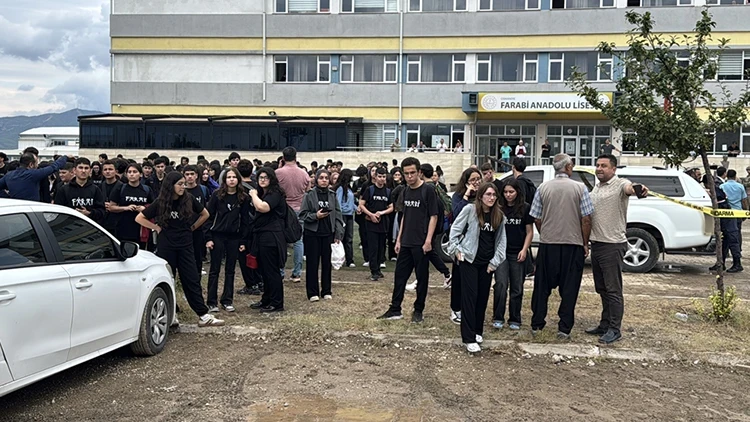Yeğeni tarafından vurulan öğretmen hayatını kaybetti