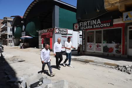 Başkan Kıvrak, Mehmet Yavaş Caddesi’nde yenileme çalışmalarında 2. Etap başladı