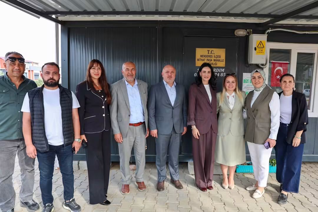 Milletvekili Seda Sarıbaş Menderes’te vatandaş ve üreticilerle buluştu