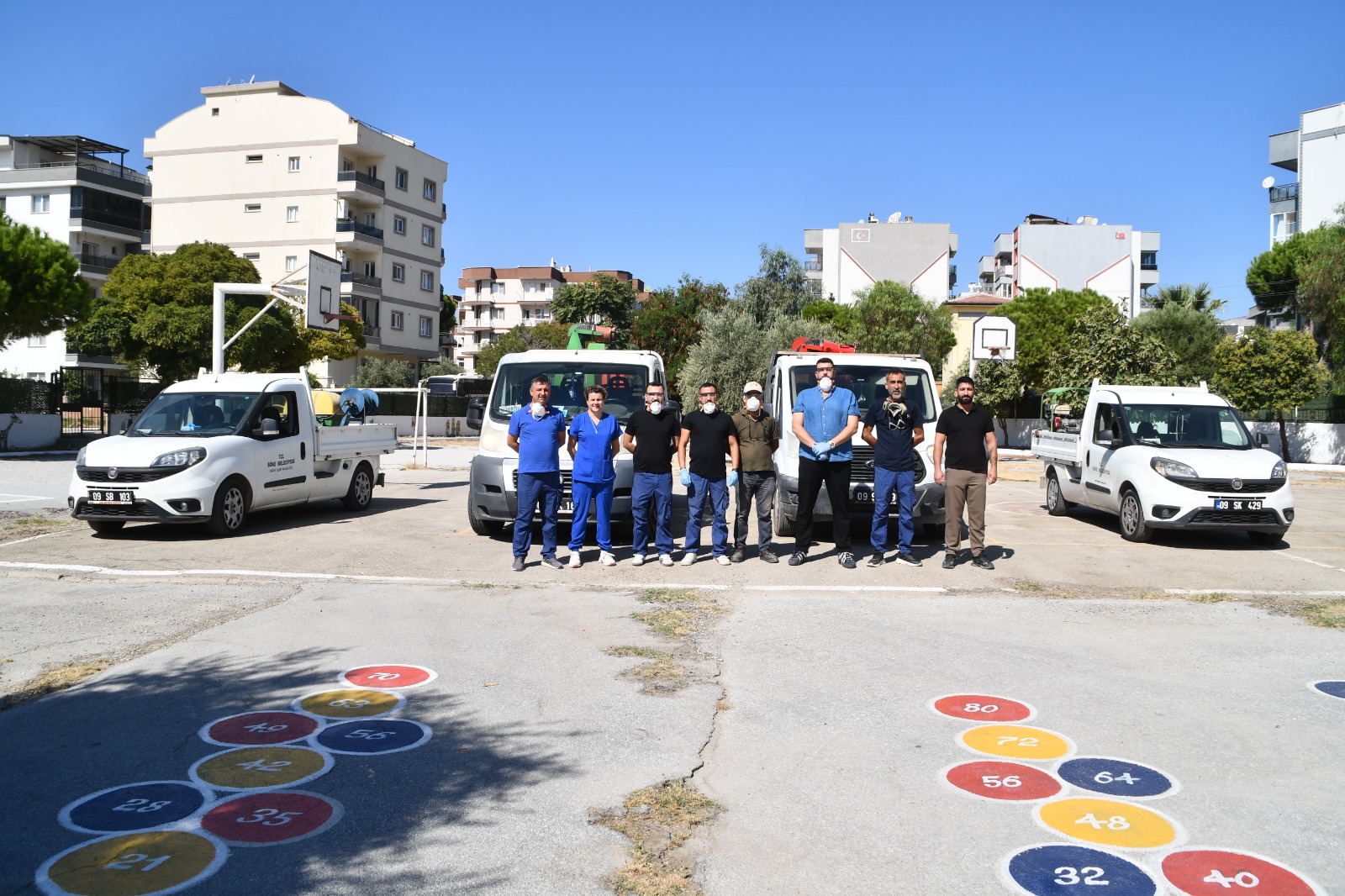 Söke Belediyesi’nden eğitim yılı öncesi okullarda kapsamlı ilaçlama çalışması