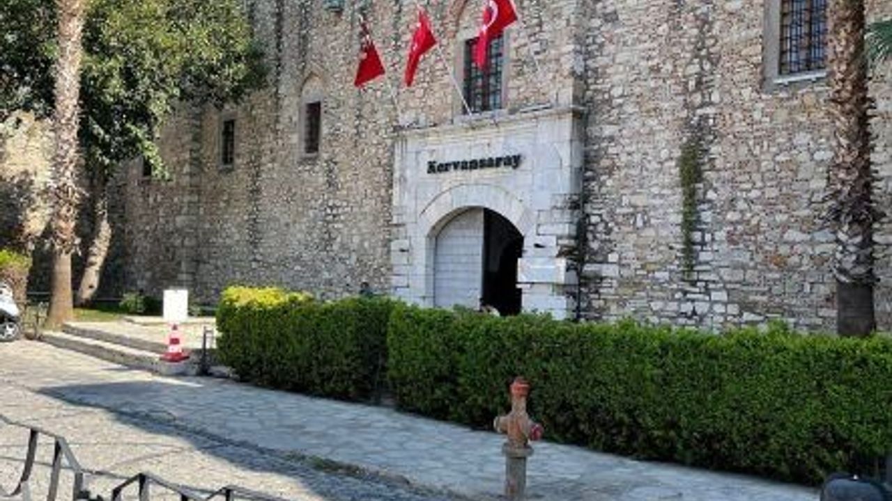 Başkan Çerçioğlu, Kuşadası esnafının sorununu çözdü