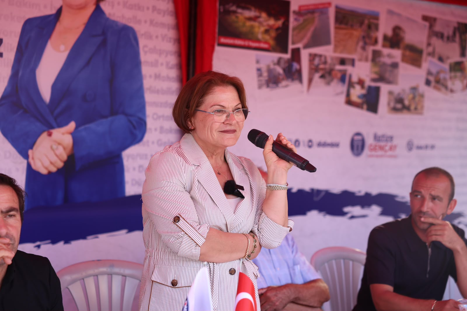 Didim Belediyesi “Mahallemiz için aynı masadayız” buluşmasında Efeler Mahallesi sakinleriyle bir araya geldi