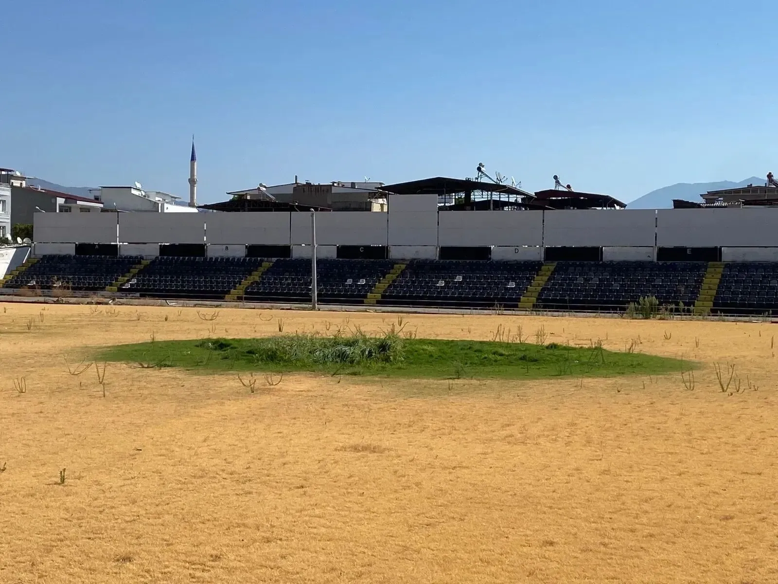 Nazilli Şehir Stadı’nda yıkım çalışmaları başladı