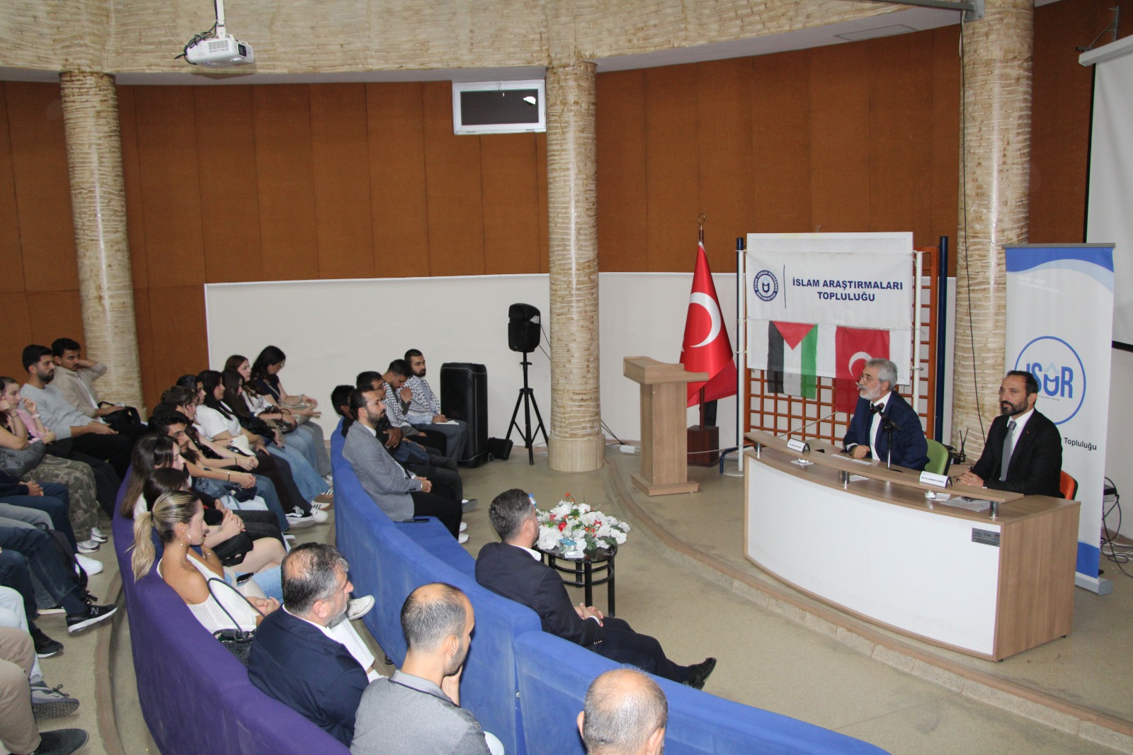 ADÜ Gazze’ye Umut ve Gelecek” Programı düzenledi