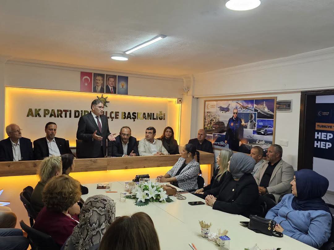 AK Parti Didim İlçe Teşkilatı istişare ve değerlendirme toplantısı gerçekleştirdi