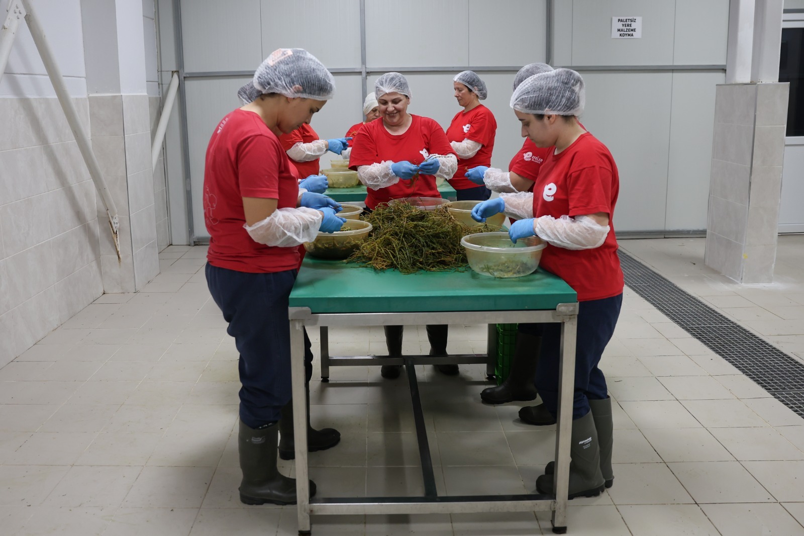 Başkan Yetişkin öncülüğünde Efeler’in lezzetleri dünya sofralarında
