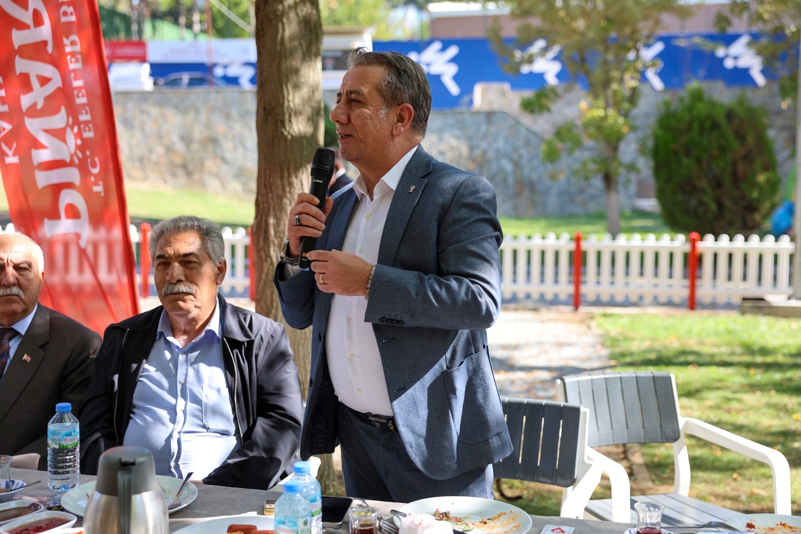 Başkan Yetişkin muhtarlarla buluştu: “İyi ki varsınız