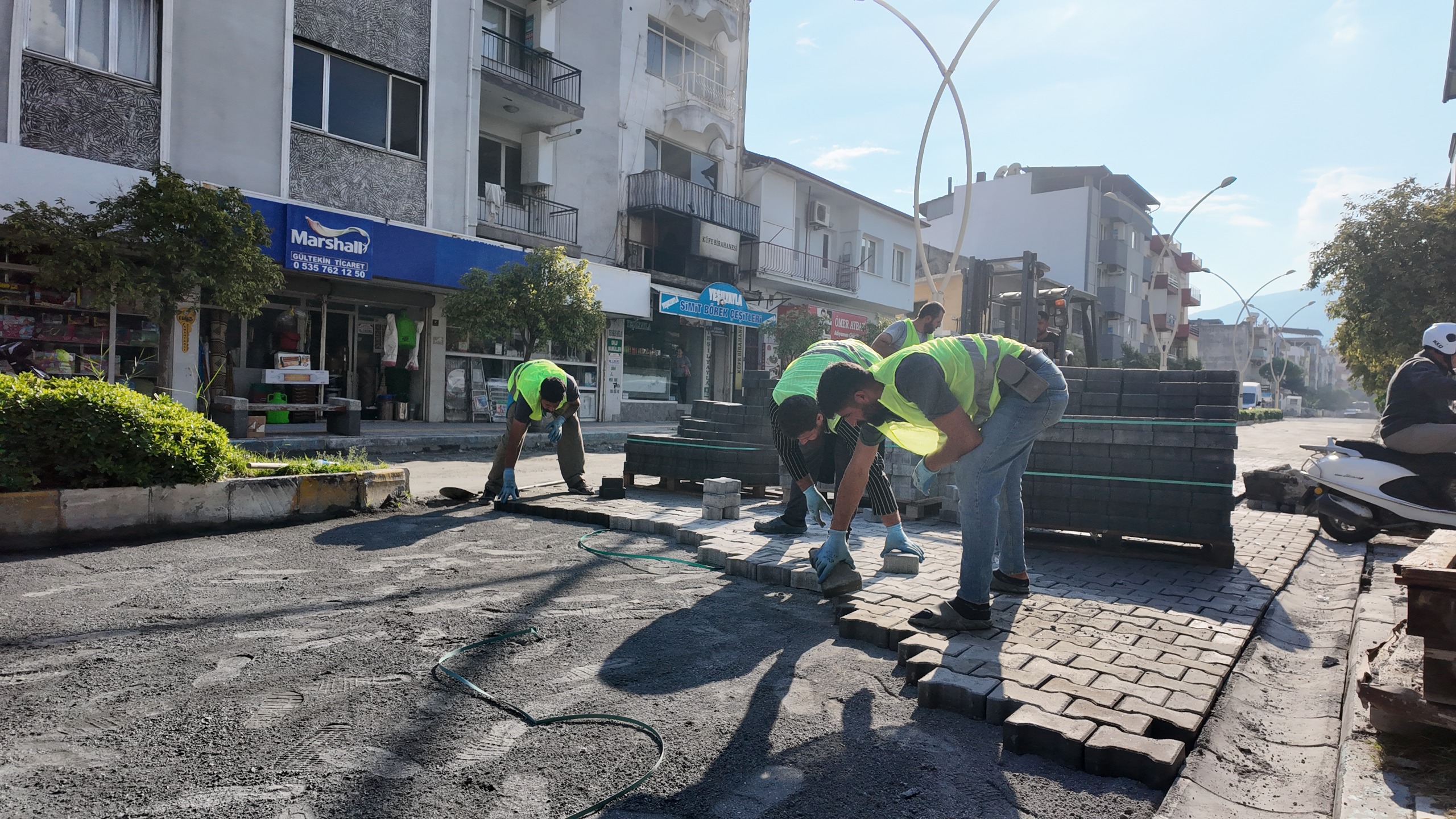 Söke’de dört koldan yenilenme hız kesmiyor