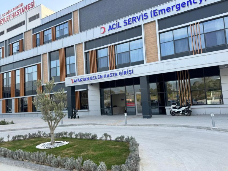 Çine’de 8 yaşındaki çocuk 3’üncü kattan düştü