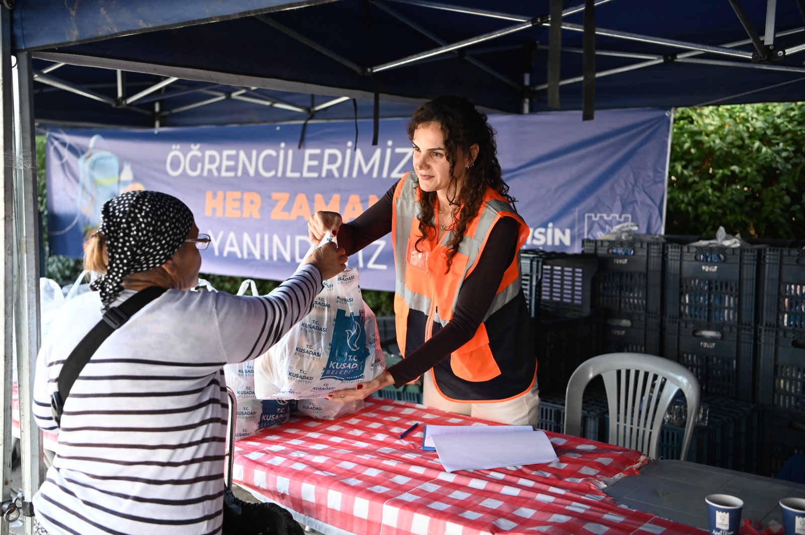 Beslenme çantası desteği üçüncü haftasında 4 bin 200 pakete ulaştı