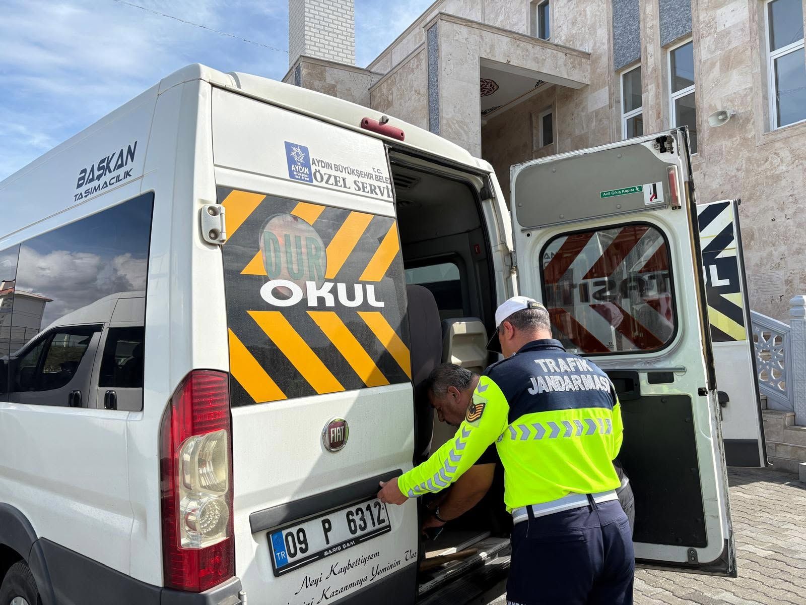 Didim’de okul servisleri denetlendi